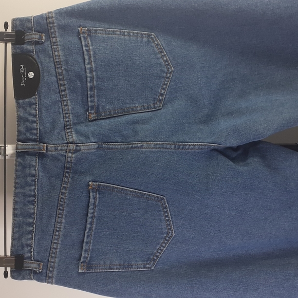 Denim Blvd Los Angeles Distressed Leg Cropped Blue Jeans Size L Waist 32 - Picture 4 of 16
